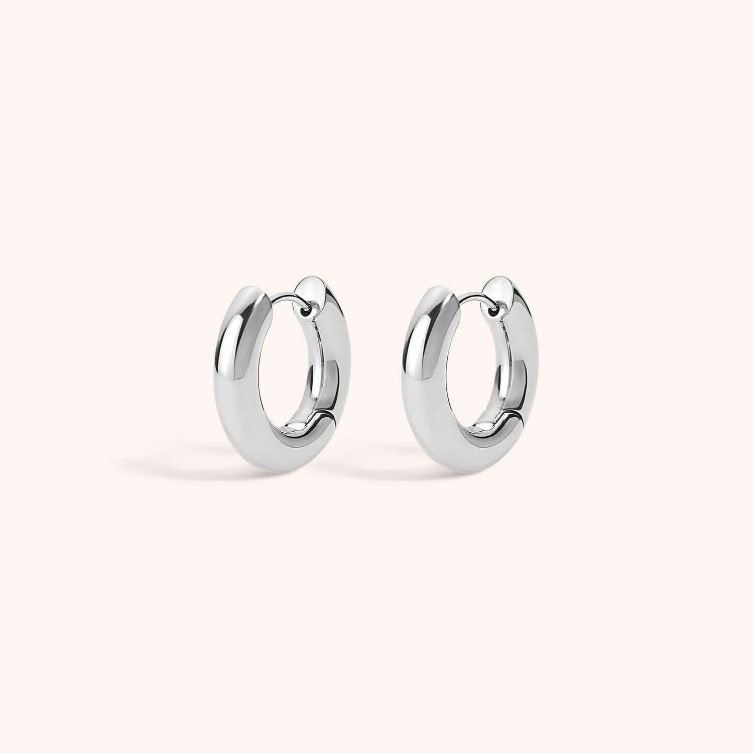 Micro Every Body Hoops in Silver