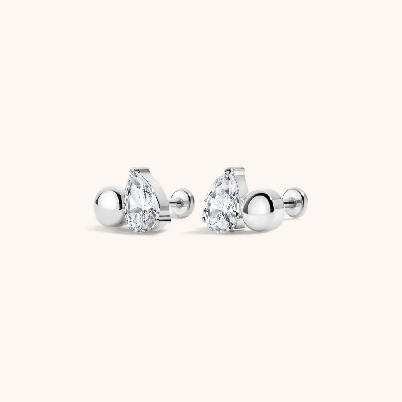 Toi Et Moi - Sphere and Pear Nap Earrings - Silver
